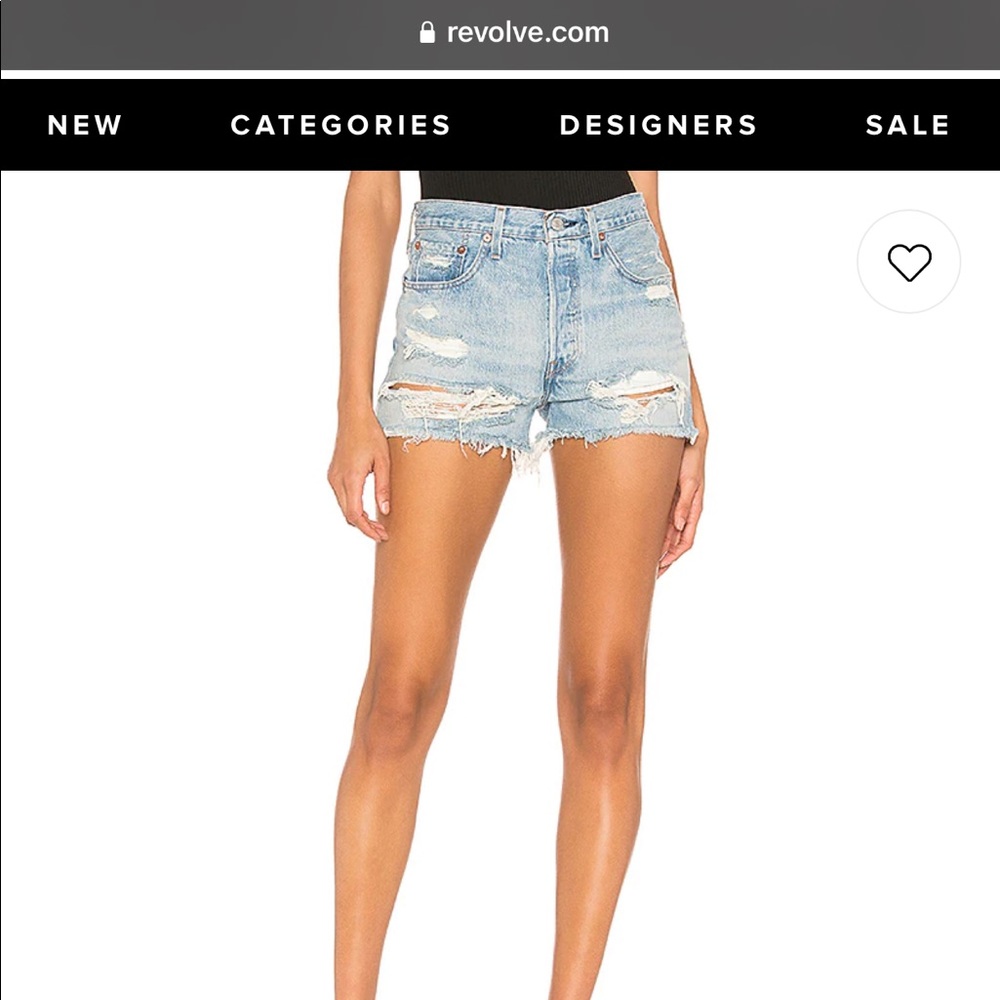 LEVIS 501 High Rise Short in Fault Line Size 28